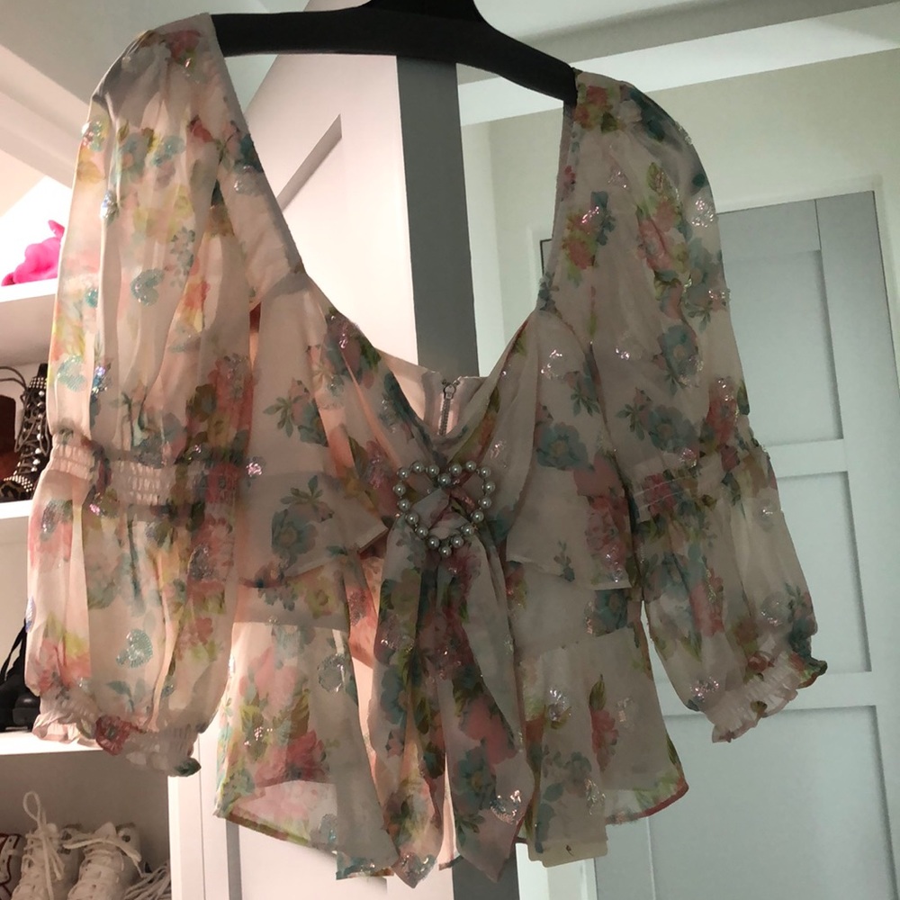 For love and lemons floral top